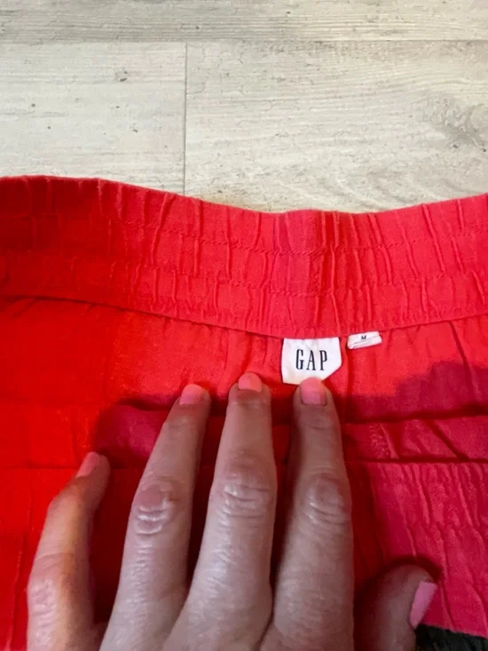 GAP linen shorts - Picture 2 of 4